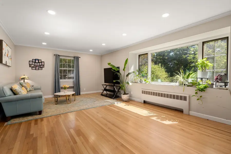 631 Blue Hill Ave, Milton, MA 02186 - #3
