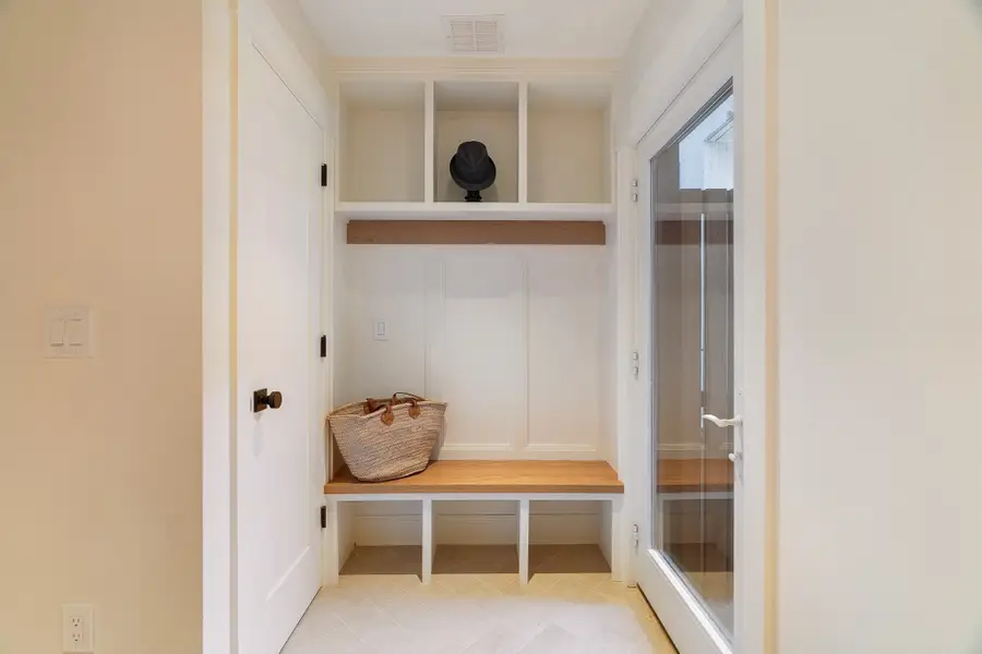 9B Mt. Auburn Street #B, Cambridge, MA 02138 - #2