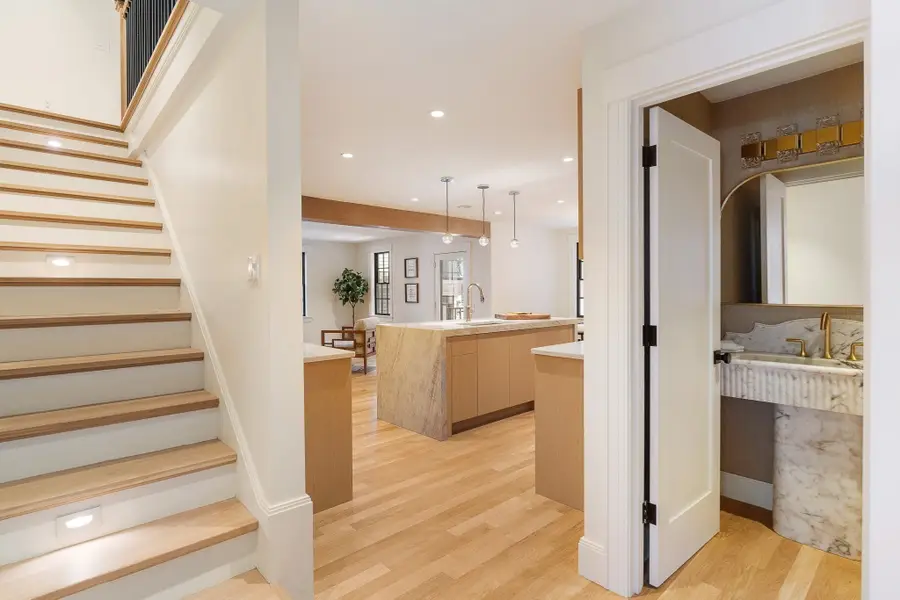 9B Mt. Auburn Street #B, Cambridge, MA 02138 - #3