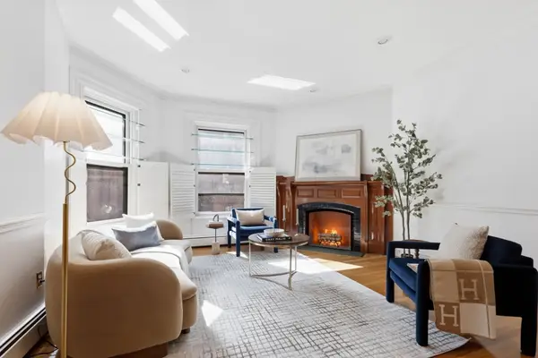 258 Marlborough St #2R, Boston, MA 02116