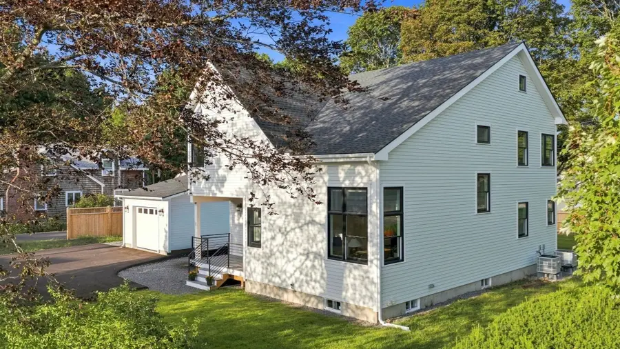 1 Dartmouth Road, Marblehead, MA 01945 - #3