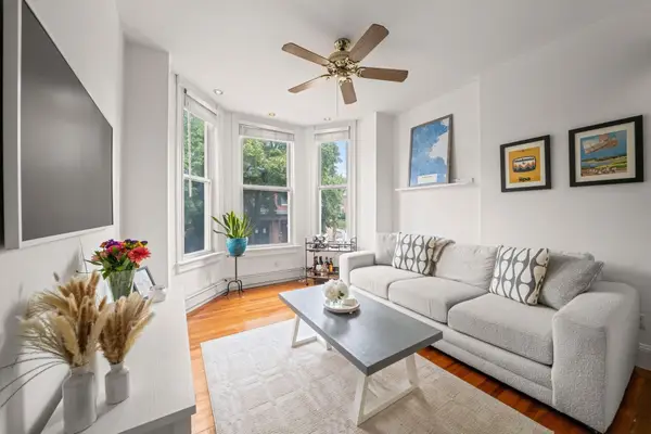 805 E 4th St #1, Boston, MA 02127