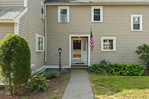40 Megansett Dr #10C, Plymouth, MA 02360