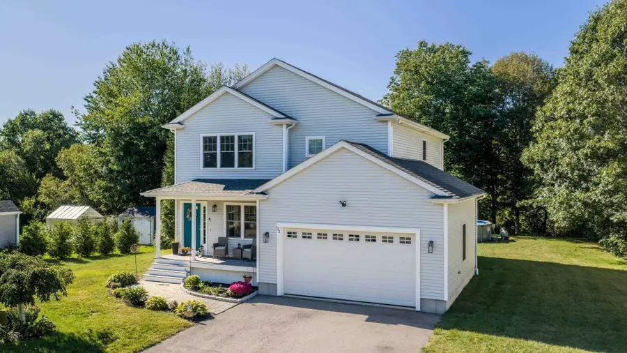 32 Welcome St, Fairhaven, MA 02719 - #2