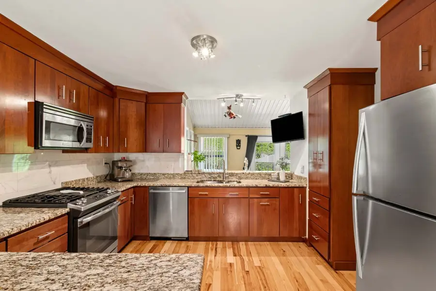 52 Thornton Ave, Methuen, MA 01844 - #3