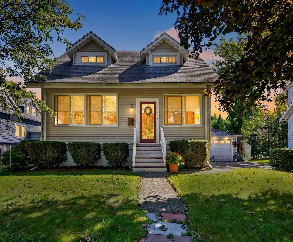 9 Cottage Street, Melrose, MA 02176 - #1