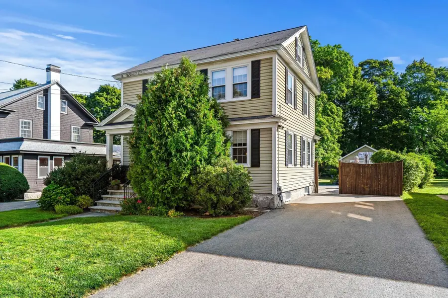 132 Luce St, Lowell, MA 01852 - #2