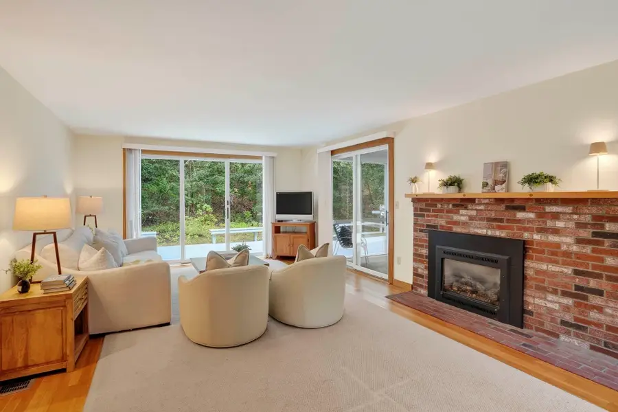 20 Hidden Cove, Oak Bluffs, MA 02557 - #2