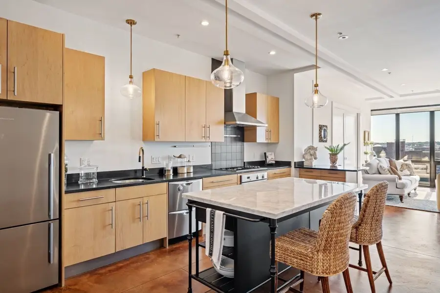36 A St #5-D, Boston, MA 02127 - #3