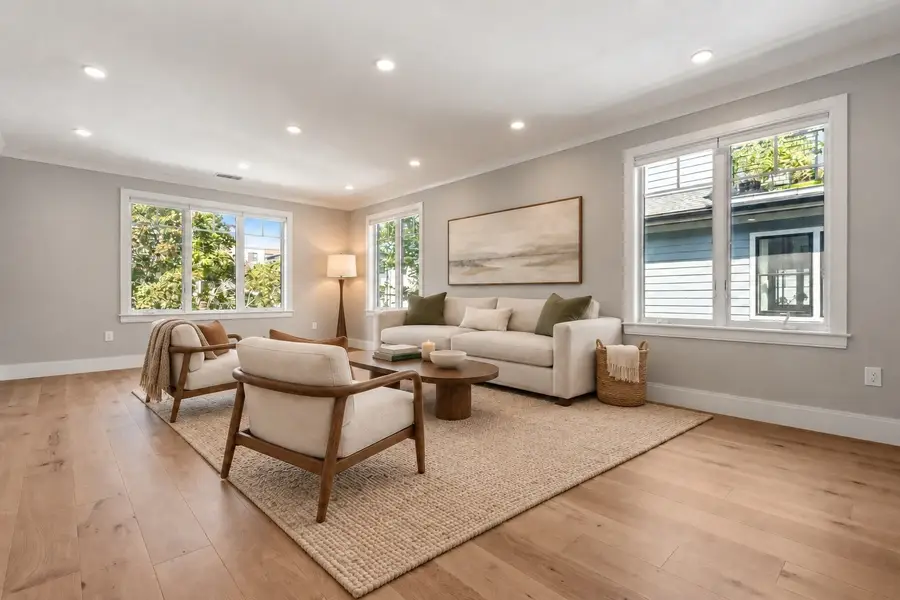 78-80 Verndale #80, Brookline, MA 02446 - #2