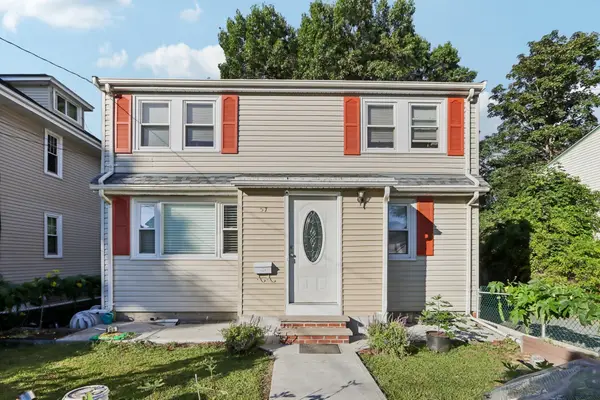 57 Safford St, Quincy, MA 02170