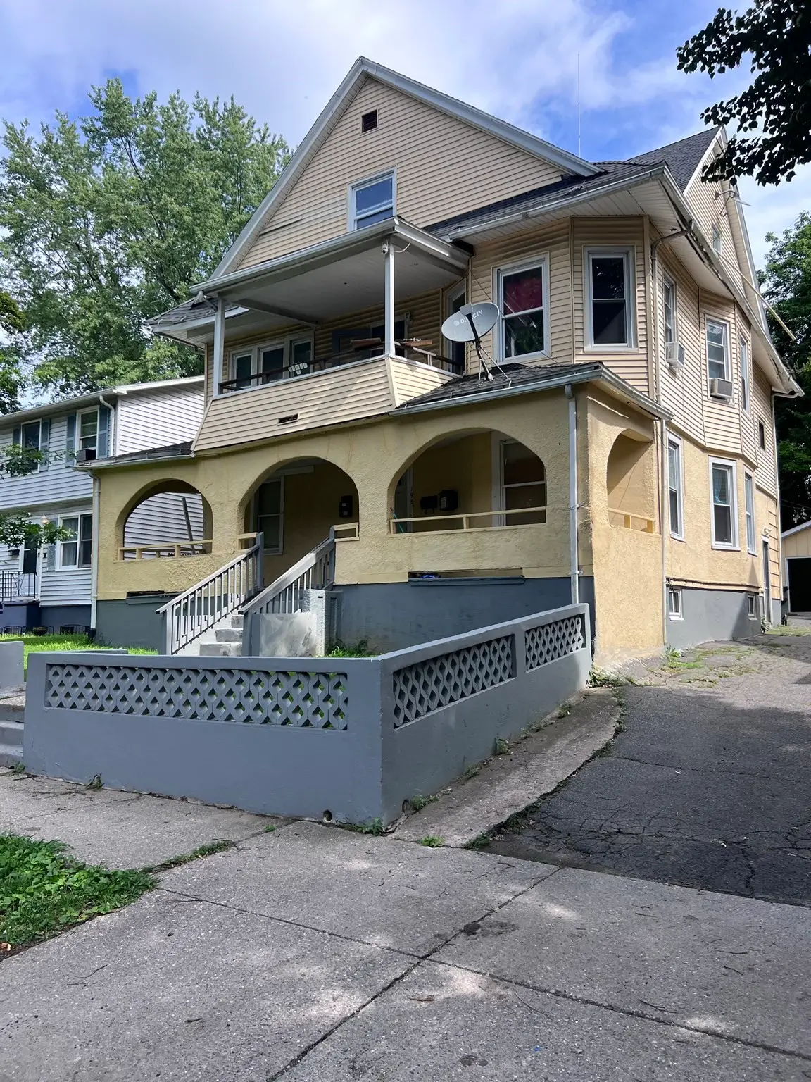 195-197 Massaoit St., Springfield, MA 01107 - #1