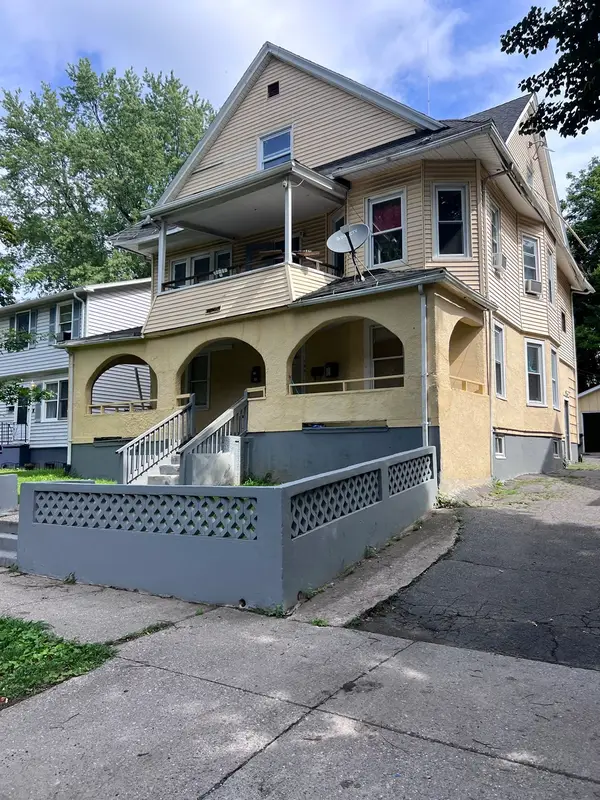 195-197 Massaoit St., Springfield, MA 01107