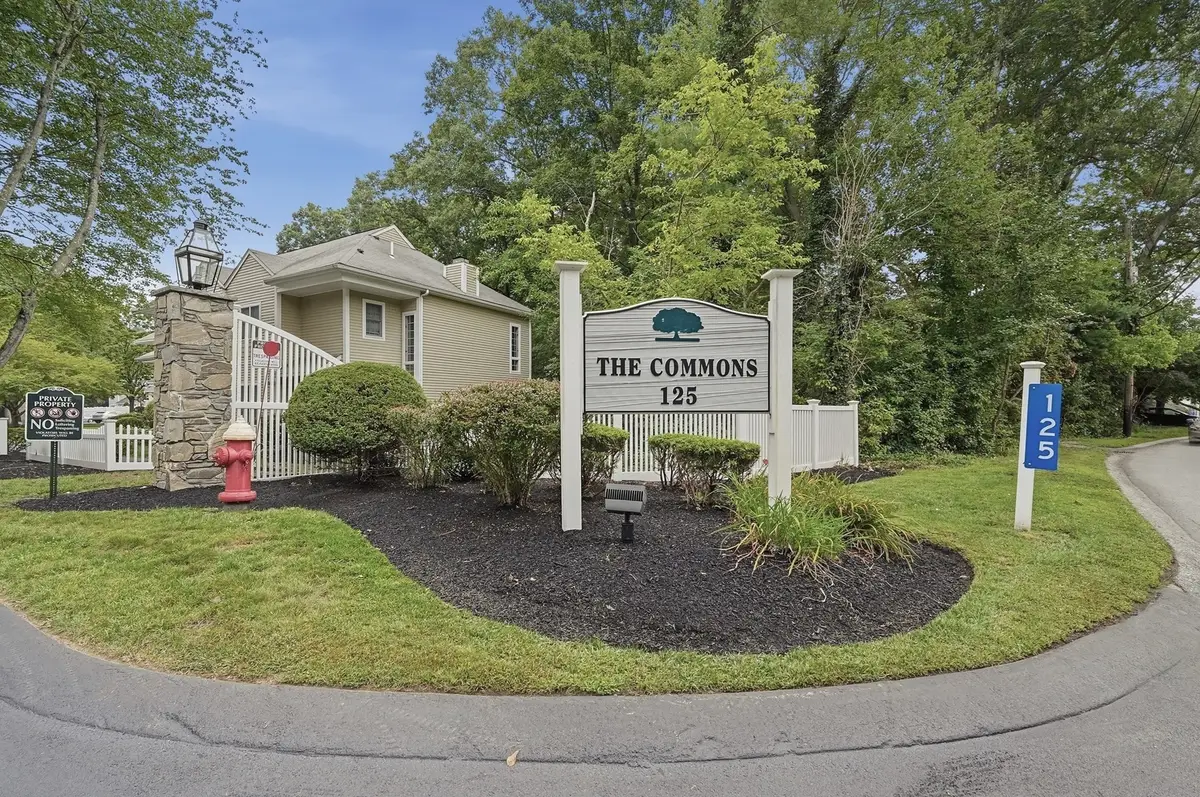 125 Highland St #304, Taunton, MA 02780 - #1