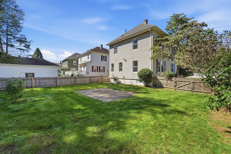 57 Maple St, West Springfield, MA 01089 - #2