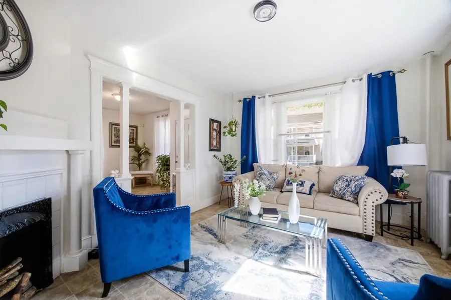28 Lyndale St, Springfield, MA 01108 - #2
