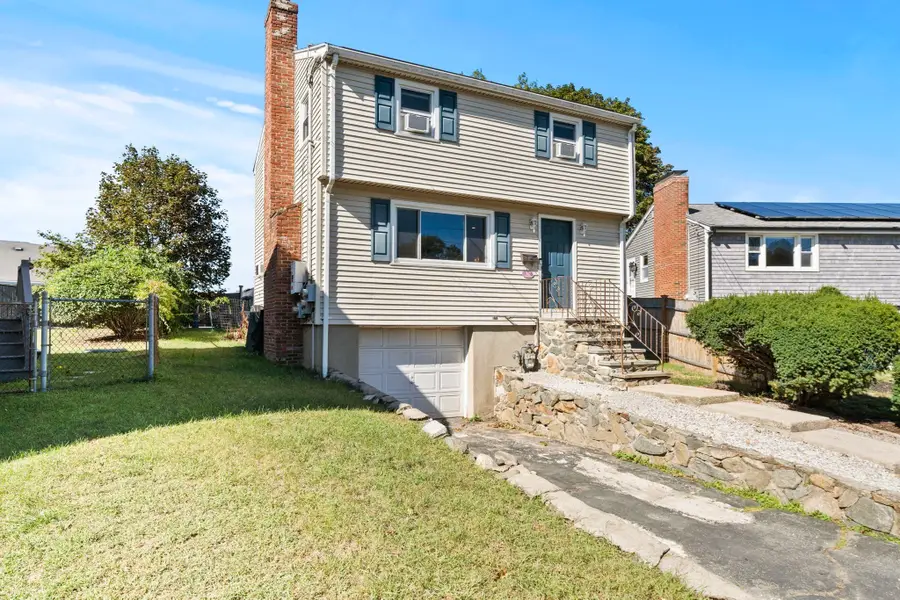 18 Thompson Ln, Lynn, MA 01904 - #3