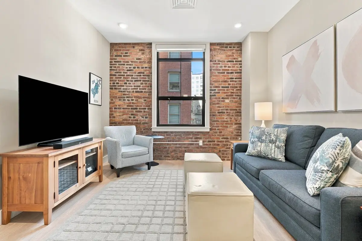 121 Portland St #302, Boston, MA 02114 - #1