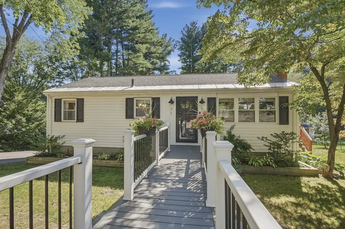 71 Causeway St, Hudson, MA 01749 - #1