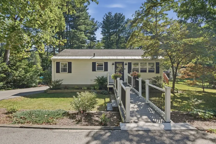 71 Causeway St, Hudson, MA 01749 - #2