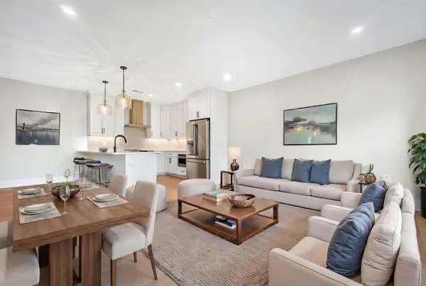 62 Foundry St #504, Wakefield, MA 01880