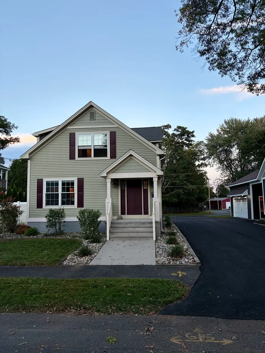 7 Gold St, Westfield, MA 01085 - #2
