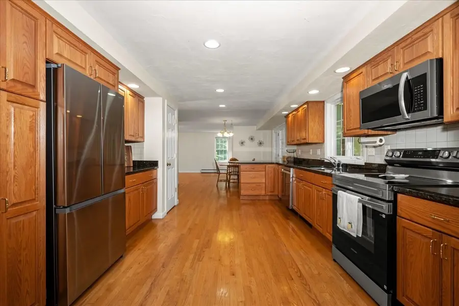 111 Sw Main St, Douglas, MA 01516 - #3