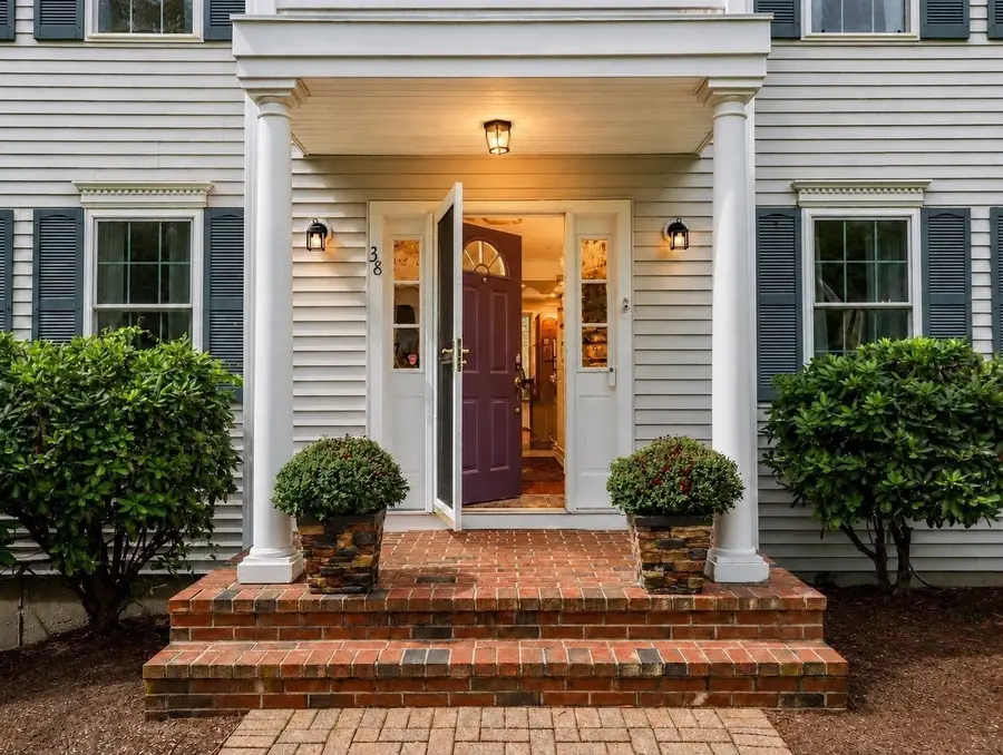 38 Parris Farm Rd, East Bridgewater, MA 02333 - #3