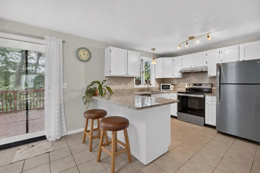 126 Orton Street Ext, Worcester, MA 01604 - #3