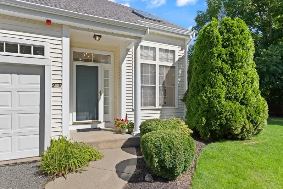 9 Kingson Ln #6, Medway, MA 02053 - #2