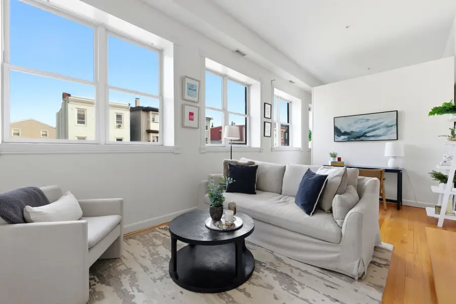 156 Chelsea Street #R201, Boston, MA 02128 - #3