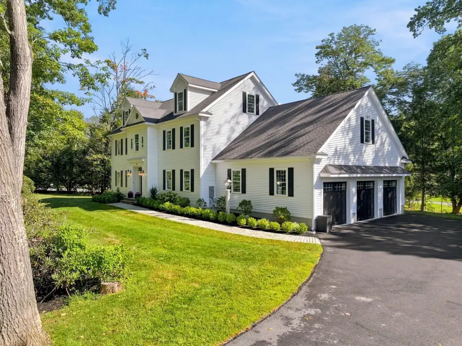 303 Chestnut St, North Andover, MA 01845 - #2