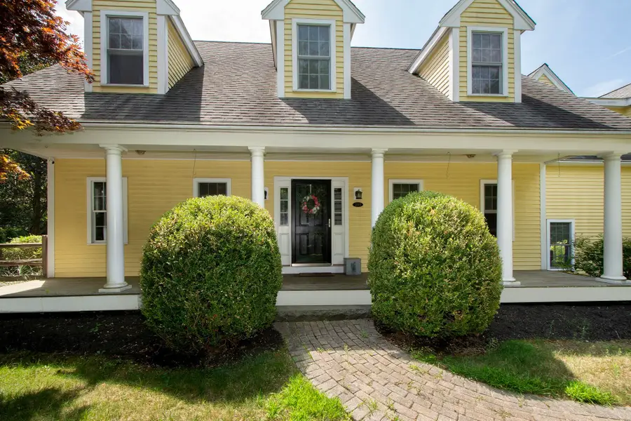 285 High Street, Pembroke, MA 02359 - #3