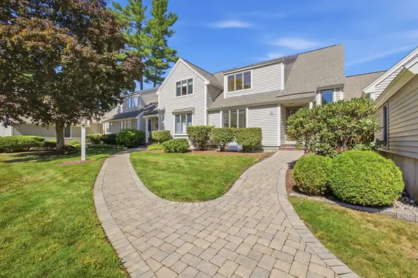 33 Mid Iron Dr #33, North Reading, MA 01864