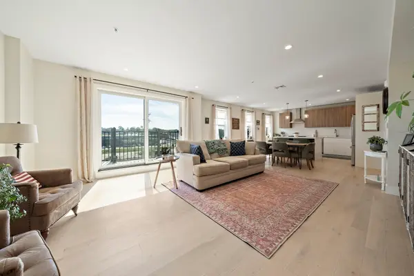 488 Quincy Ave #4, Quincy, MA 02169