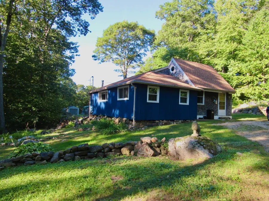 49 Mount Hitchcock Rd, Wales, MA 01081 - #3