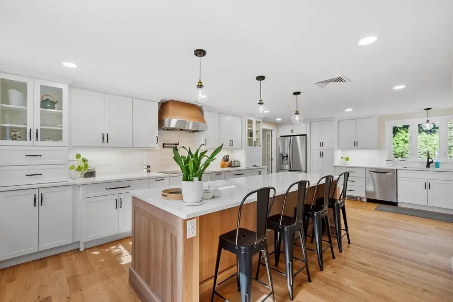 84 Johnson Street, North Andover, MA 01845 - #3