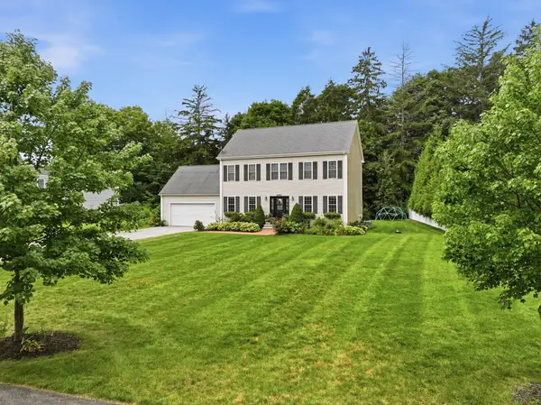 8 Erika Way, Attleboro, MA 02703