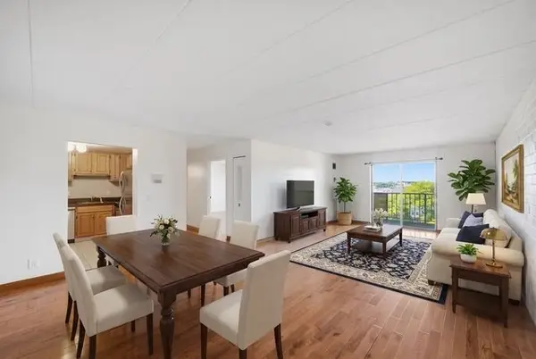175 Quincy Shore Dr #B61, Quincy, MA 02171