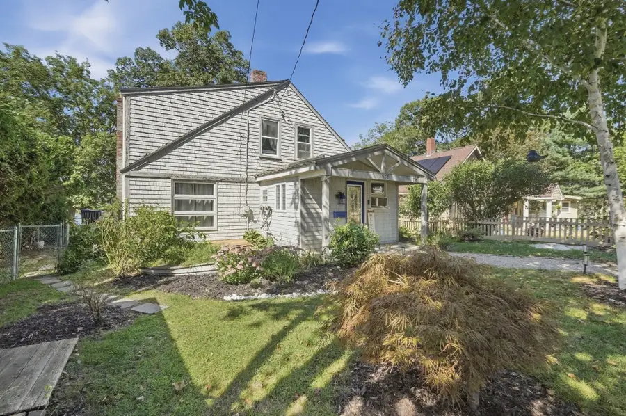 1533 Morton Avenue, New Bedford, MA 02745 - #2
