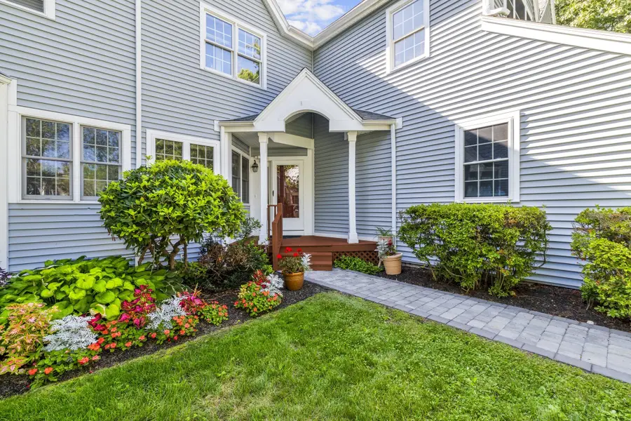 21 Treetop Ct #21, Burlington, MA 01803 - #3