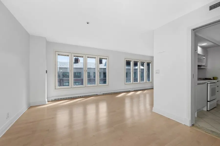 20 Rowes Wharf #PH4, Boston, MA 02110 - #2
