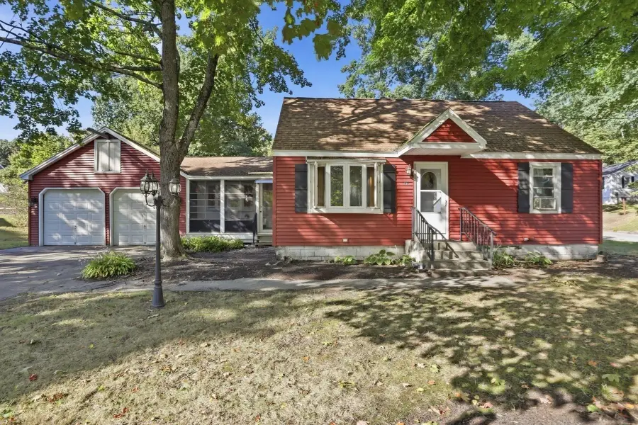 19 Capitol St, Methuen, MA 01844 - #2