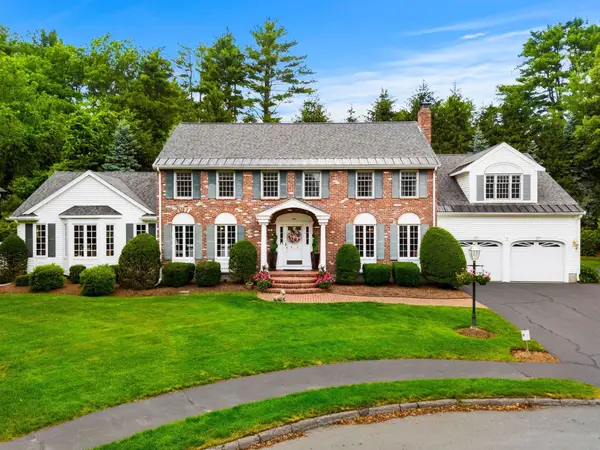 9 Eisenhower Circle, Wellesley, MA 02482