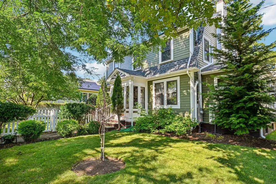 155 Auburndale Ave, Newton, MA 02465 - #2