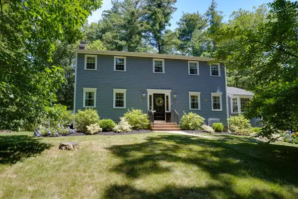 18 Coolidge Cir, Northborough, MA 01532