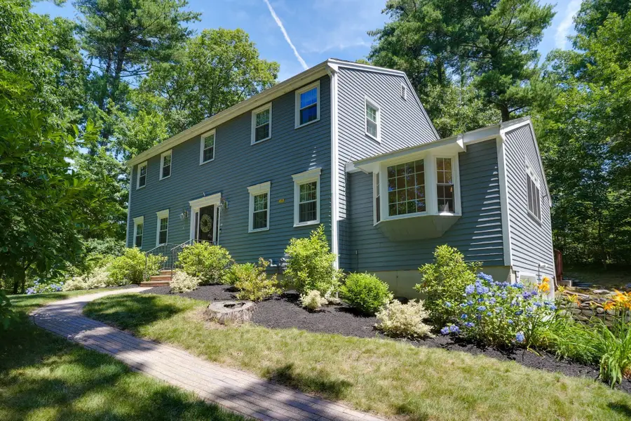 18 Coolidge Cir, Northborough, MA 01532 - #2