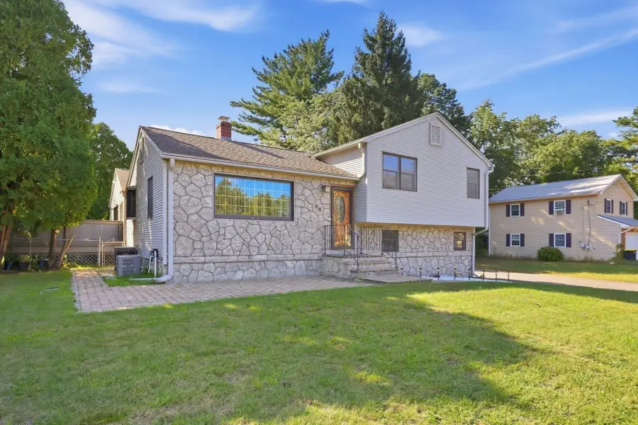98 Meadowlark Dr, Longmeadow, MA 01106 - #3