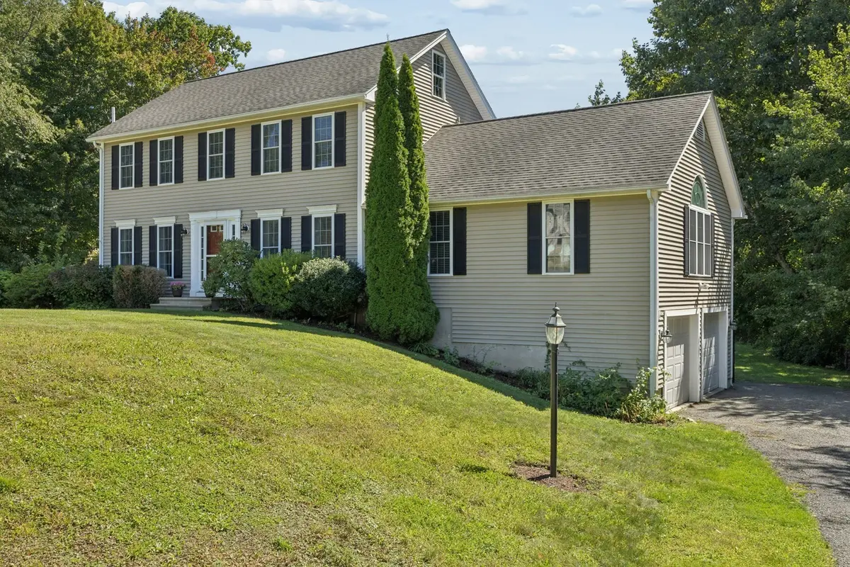 9 Cameron Dr, Rutland, MA 01543 - #1