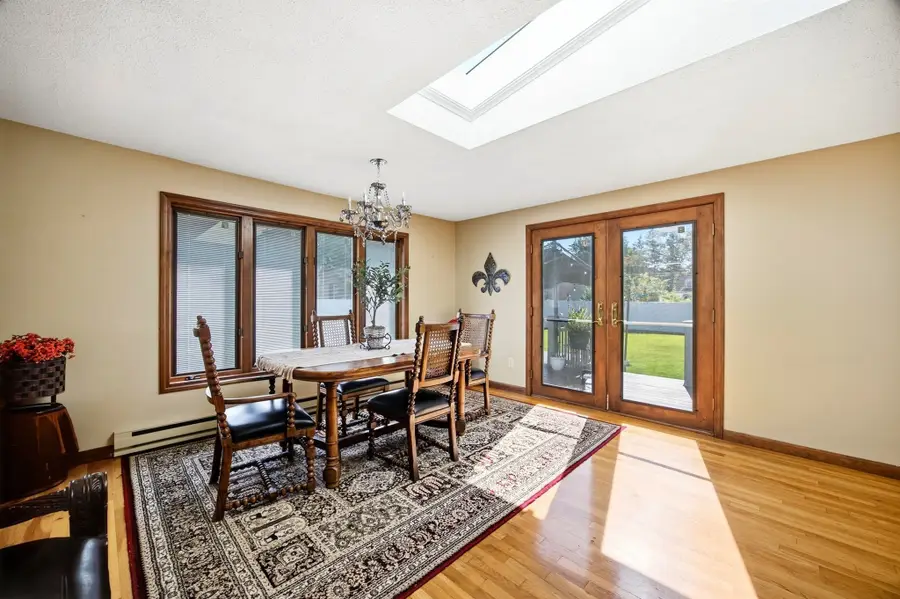 27 Palmer Ave, Chicopee, MA 01020 - #3